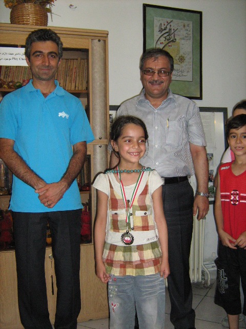 استاد نجیب ،راحیل احتشام مهر ،دبیر فدراسیون شطرنج آقای کریمی 